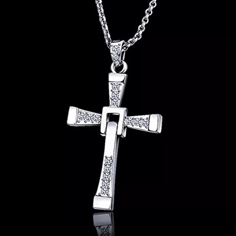 Silver Cross Pendant Necklace!